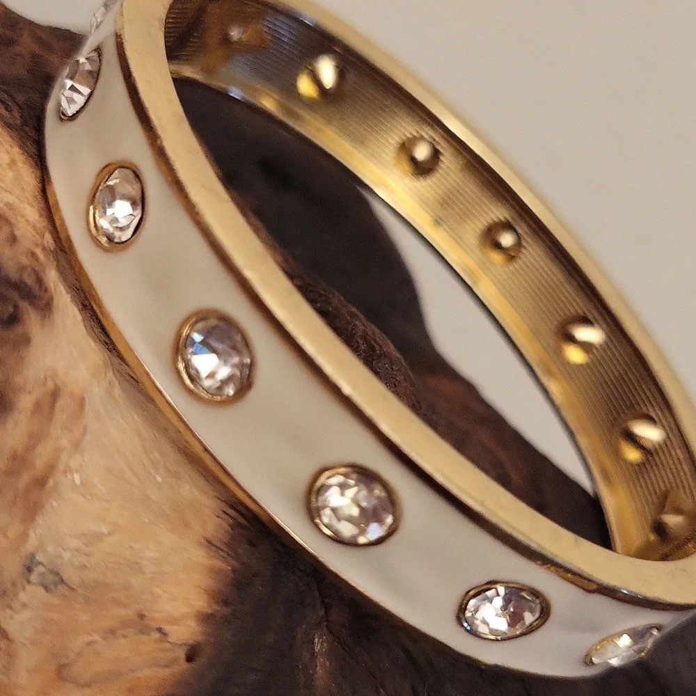 Oval Rhinestone Hinge Bangle Bracelet
